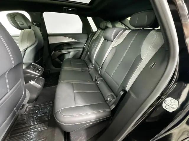 2024 Cadillac iQ Tech w/1SA