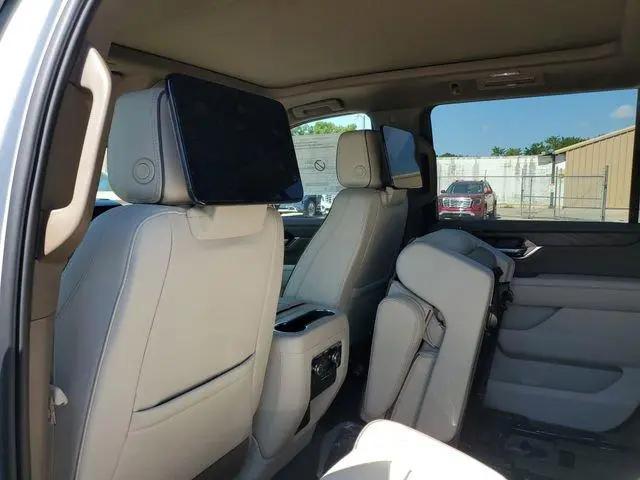 2026 GMC Yukon XL 4WD Denali