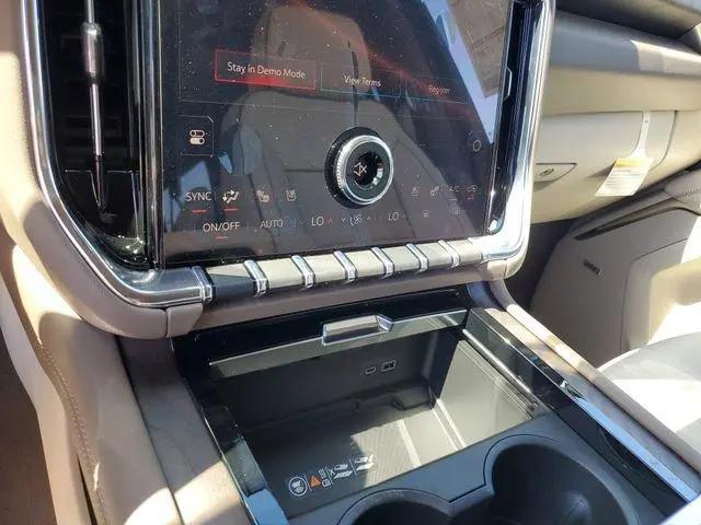 2026 GMC Yukon XL 4WD Denali