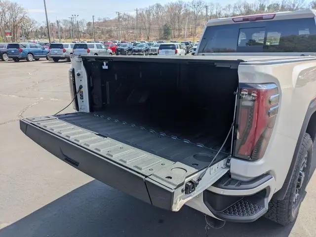 2026 GMC Sierra 3500HD Crew Cab, Long Bed, AT4, 4WD