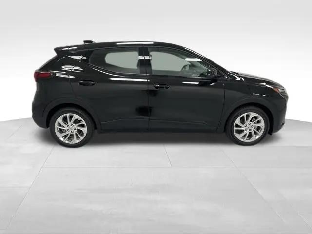 2027 Chevrolet Bolt LT FWD