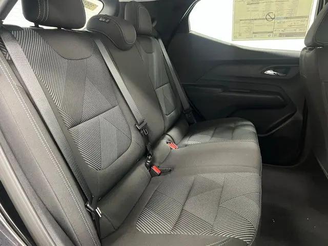 2027 Chevrolet Bolt LT FWD