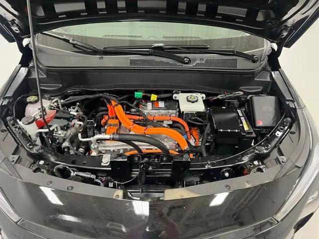 2027 Chevrolet Bolt LT FWD