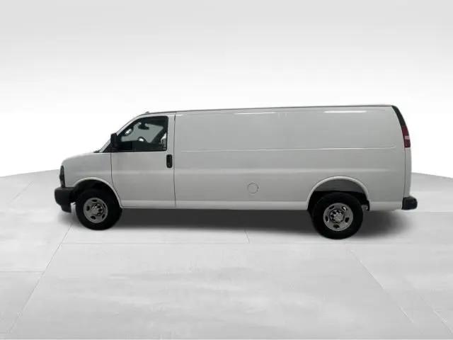 2026 Chevrolet Express Cargo Van 2500 Extended Wheelbase, WT, RWD