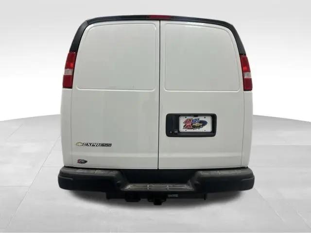 2026 Chevrolet Express Cargo Van 2500 Extended Wheelbase, WT, RWD