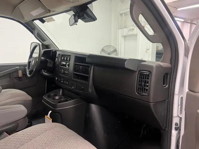 2026 Chevrolet Express Cargo Van 2500 Extended Wheelbase, WT, RWD