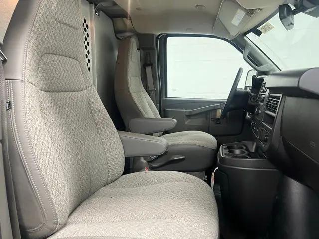 2026 Chevrolet Express Cargo Van 2500 Extended Wheelbase, WT, RWD