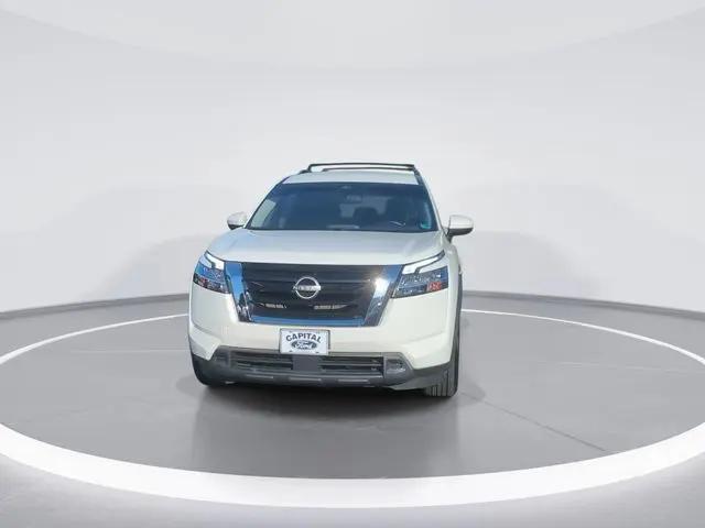 2022 Nissan Pathfinder SV 4WD