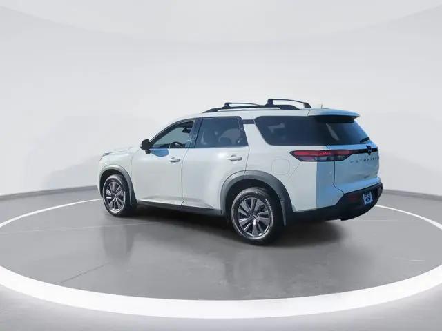 2022 Nissan Pathfinder SV 4WD