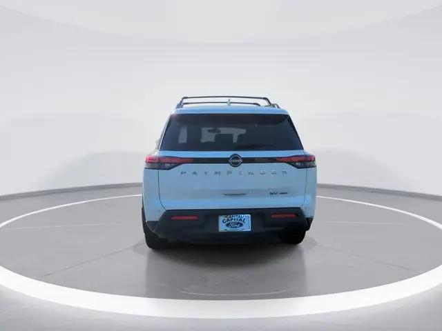 2022 Nissan Pathfinder SV 4WD