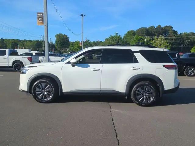 2022 Nissan Pathfinder SV 4WD