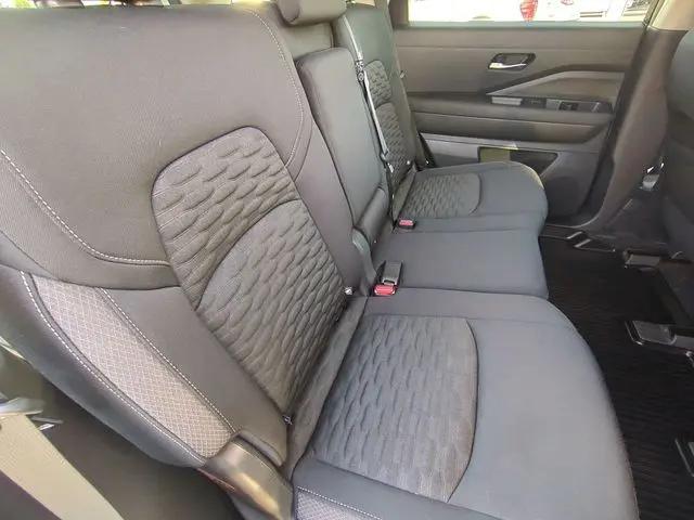 2022 Nissan Pathfinder SV 4WD