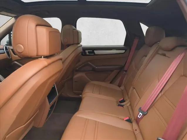 2023 Porsche Cayenne Cayenne