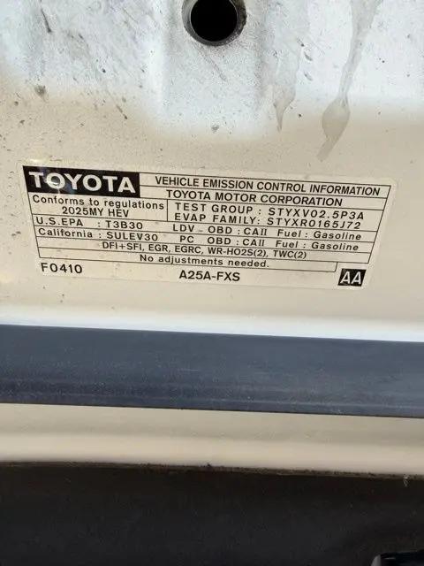 2025 Toyota Camry SE
