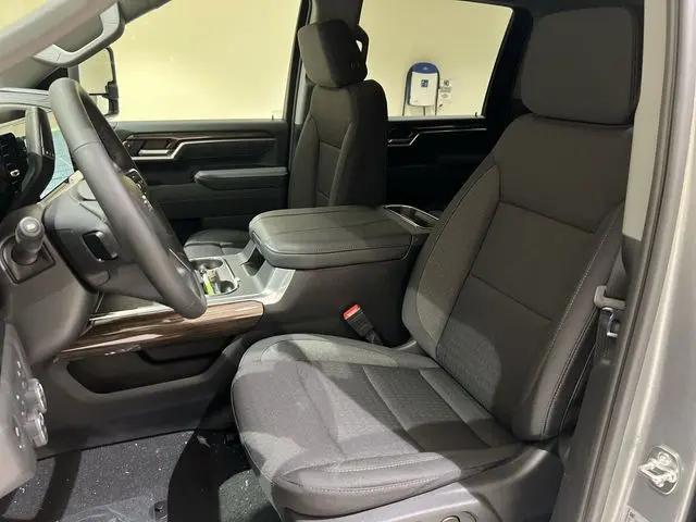 2026 Chevrolet Silverado 2500HD Crew Cab, Standard Bed, LT, 4WD