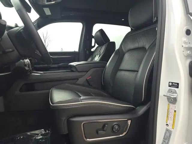 2025 Ram 1500 Limited Crew Cab 4x4 5'7" Box