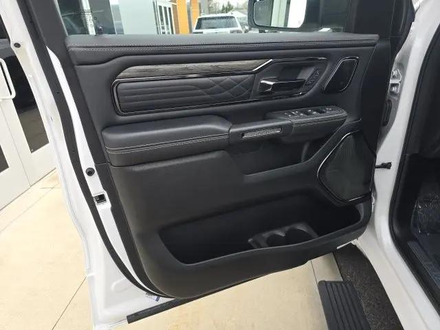 2025 Ram 1500 Limited Crew Cab 4x4 5'7" Box