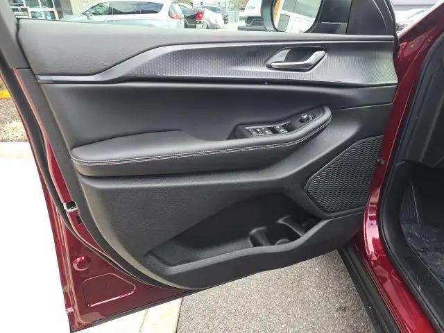 2026 Jeep Grand Cherokee L Altitude 4x4