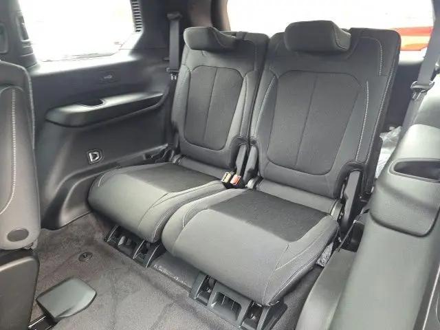 2026 Jeep Grand Cherokee L Altitude 4x4