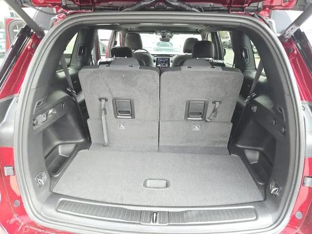 2026 Jeep Grand Cherokee L Altitude 4x4