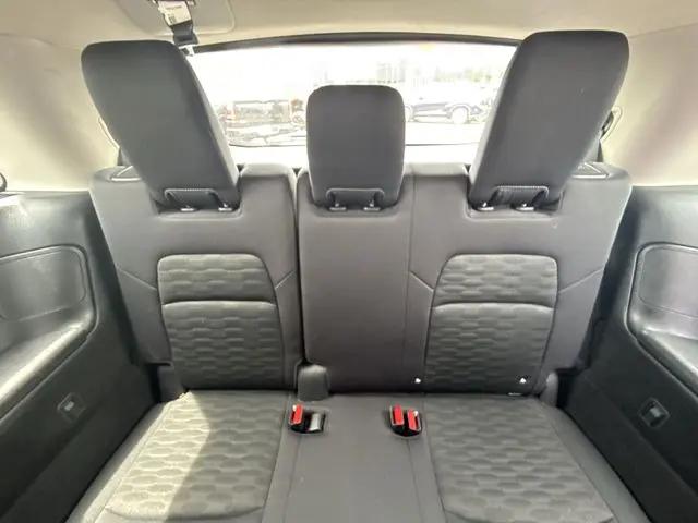 2025 Nissan Pathfinder SV FWD