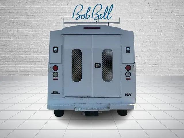 2015 Ford E-350 Cutaway E-350