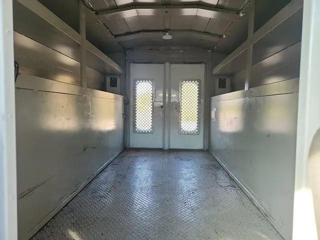 2015 Ford E-350 Cutaway E-350