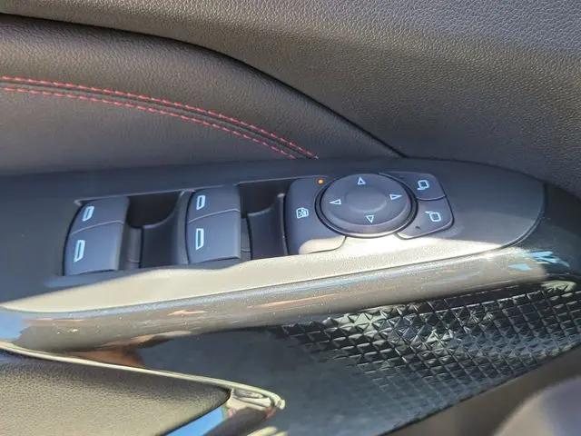 2025 Chevrolet Trax FWD 2RS