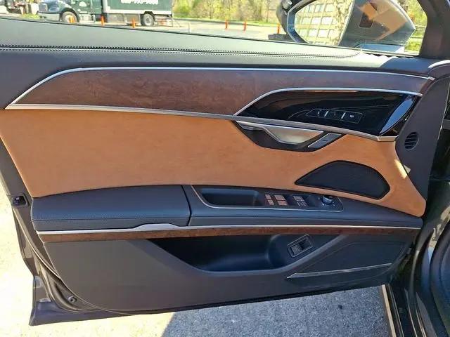 2026 Audi A8 55 TFSI quattro Tiptronic