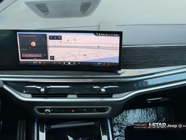 2025 BMW X7 xDrive40i