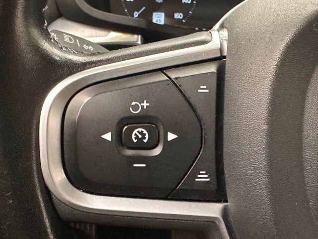 2020 Volvo S60 T6 Momentum