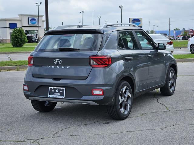 2026 Hyundai Venue SEL w/Two-Tone Roof