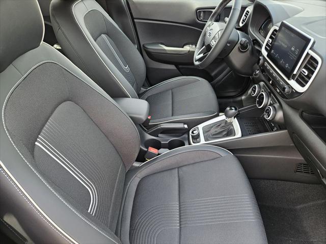 2026 Hyundai Venue SEL w/Two-Tone Roof