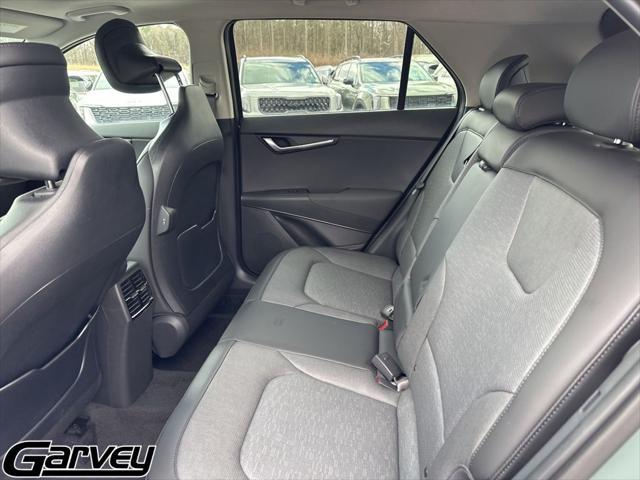 2025 Kia Niro SX Touring