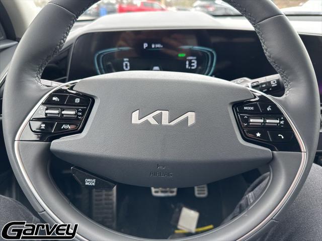 2025 Kia Niro SX Touring