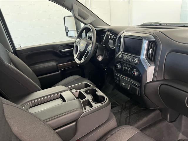 2022 Chevrolet Silverado 3500HD 4WD Crew Cab Long Bed LT