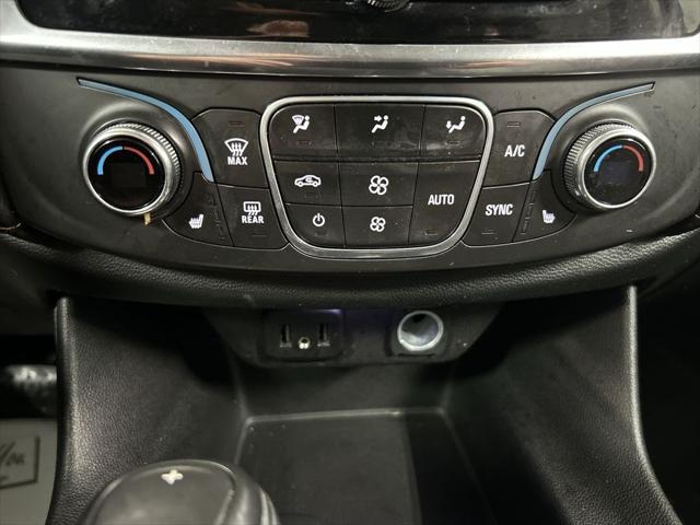 2020 Chevrolet Traverse AWD LT Cloth