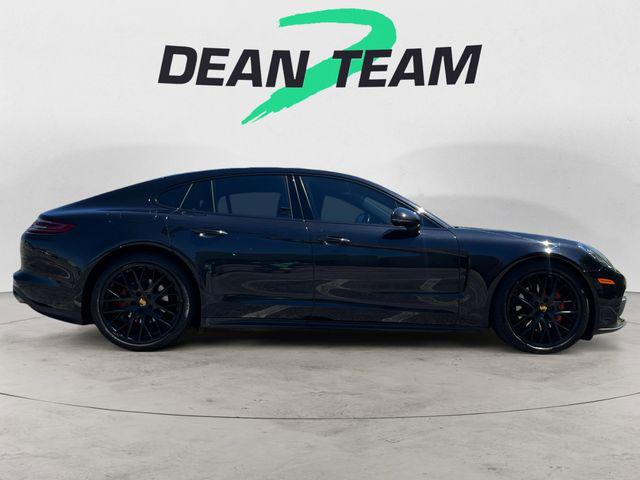 2018 Porsche Panamera 4S