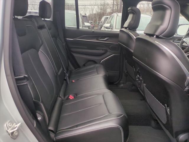 2023 Jeep Grand Cherokee Overland 4x4