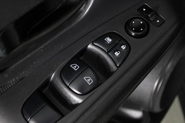2022 Nissan Kicks S Xtronic CVT