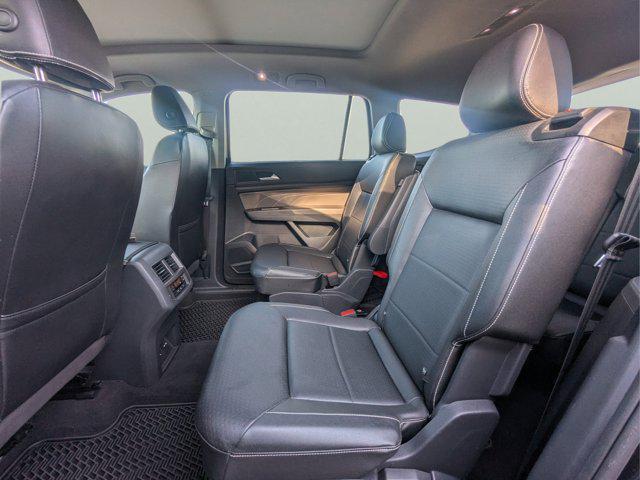 2023 Volkswagen Atlas 3.6L V6 SEL R-Line Black