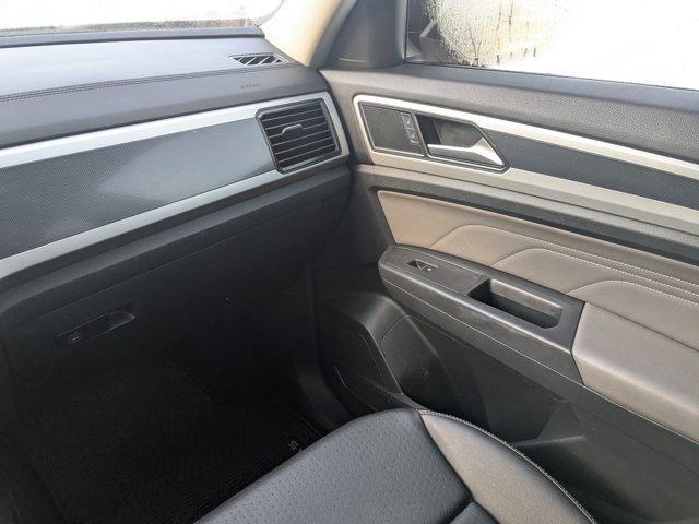 2023 Volkswagen Atlas 3.6L V6 SEL R-Line Black