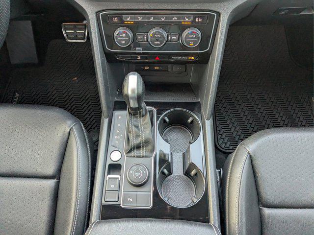 2023 Volkswagen Atlas 3.6L V6 SEL R-Line Black