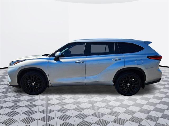 2022 Toyota Highlander Hybrid XLE