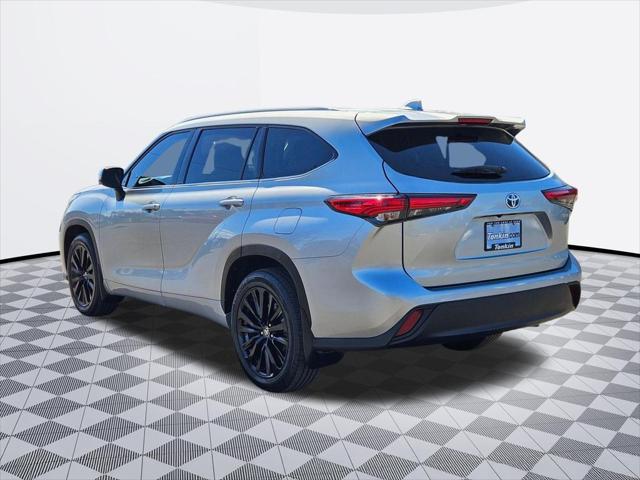 2022 Toyota Highlander Hybrid XLE