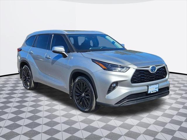 2022 Toyota Highlander Hybrid XLE