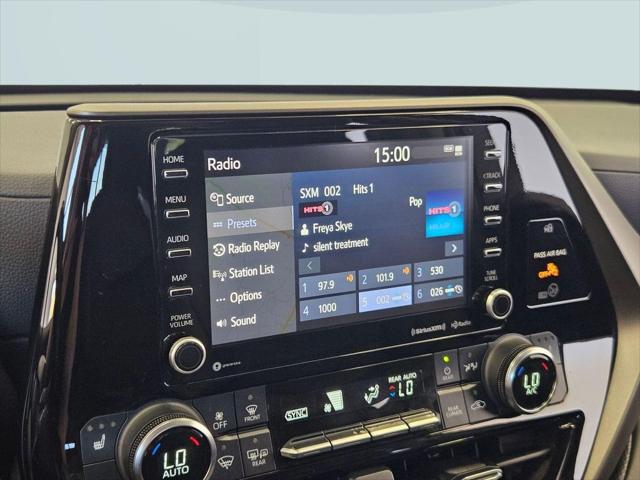 2022 Toyota Highlander Hybrid XLE