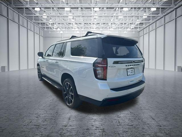 2022 Chevrolet Suburban 4WD RST