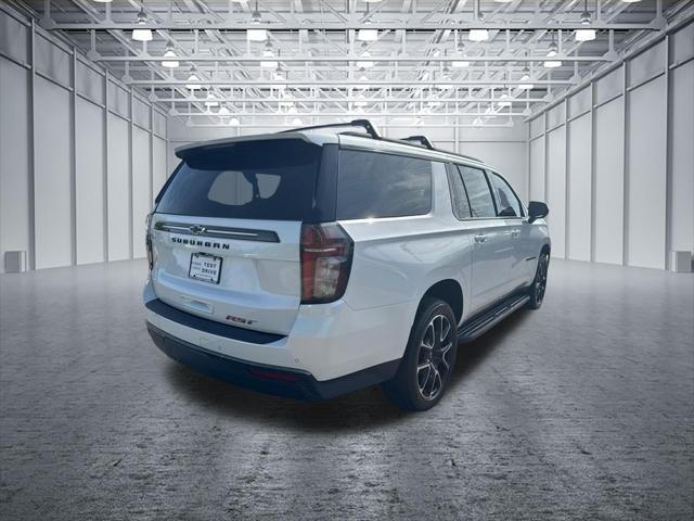 2022 Chevrolet Suburban 4WD RST