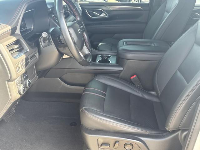 2022 Chevrolet Suburban 4WD RST